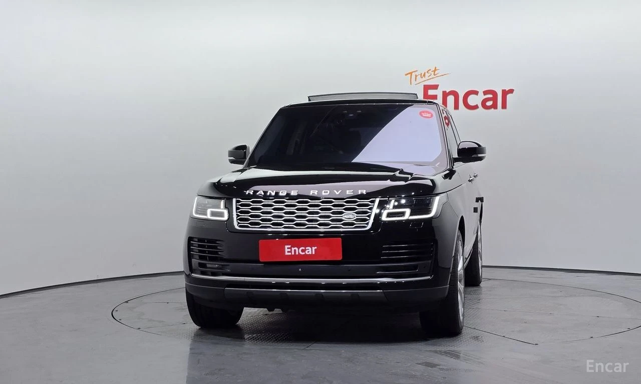 Land Rover Range rover 4.4* V8* ОБДУХВАНЕ* ХЕДЪП* МАСАЖ* LANE* ASSIST* , снимка 3 - Автомобили и джипове - 54851961