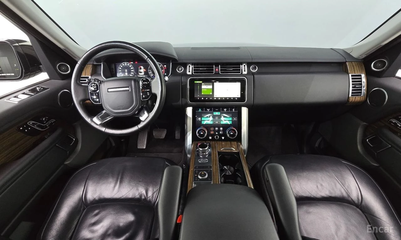 Land Rover Range rover 4.4* V8* ОБДУХВАНЕ* ХЕДЪП* МАСАЖ* LANE* ASSIST* , снимка 6 - Автомобили и джипове - 54851961