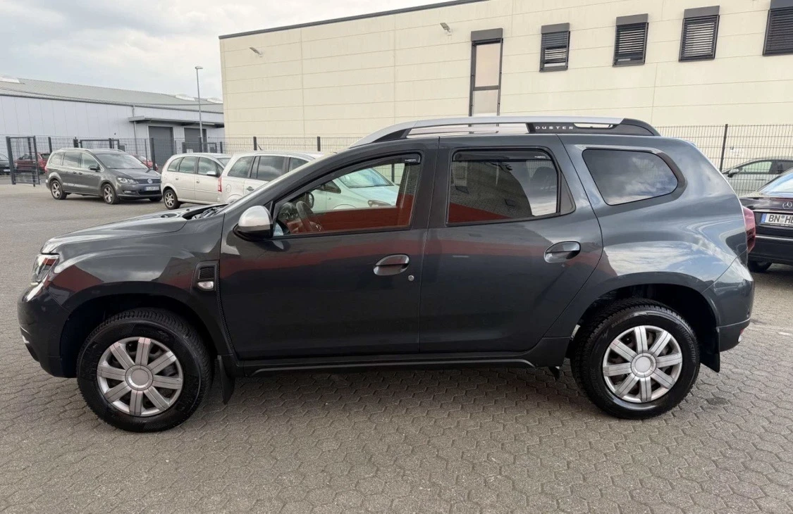 Dacia Duster, снимка 6 - Автомобили и джипове - 55221677