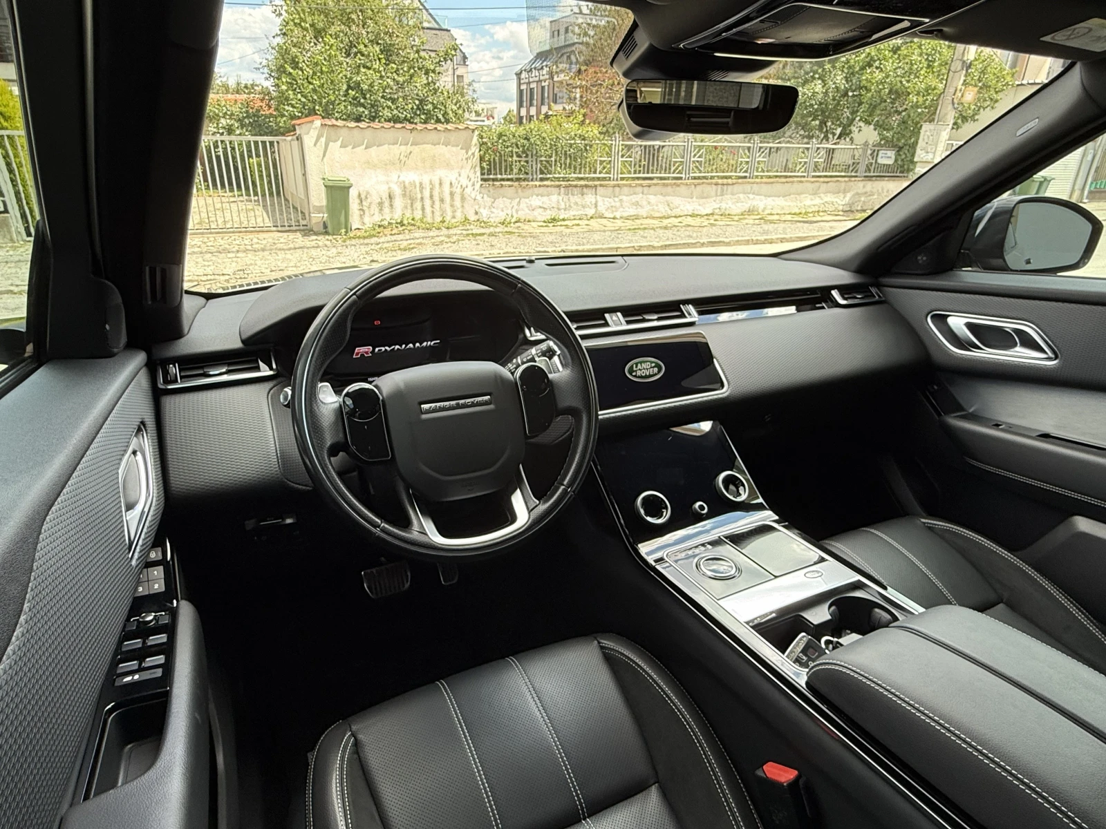 Land Rover Range Rover Velar R-Dynamic-4x4-240к.с-TOP-TOP, снимка 9 - Автомобили и джипове - 55231690