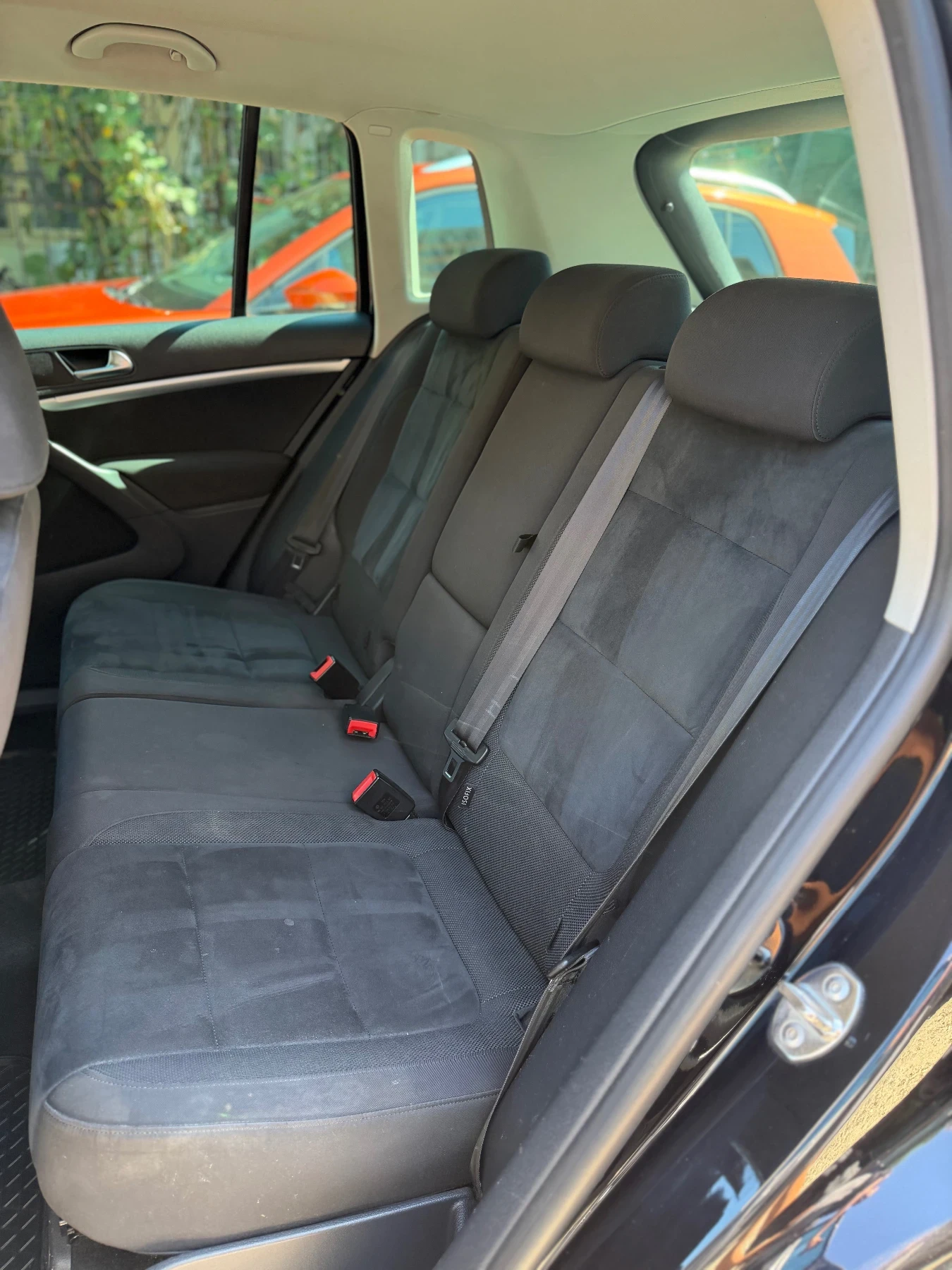 VW Tiguan, снимка 6 - Автомобили и джипове - 55295964