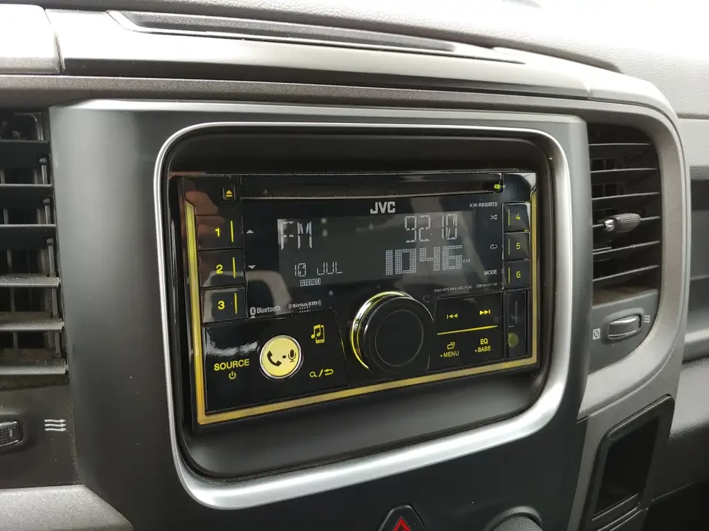 Dodge RAM 1500 Classic, снимка 11 - Автомобили и джипове - 55377104