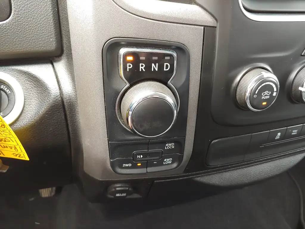 Dodge RAM 1500 Classic, снимка 10 - Автомобили и джипове - 55377104
