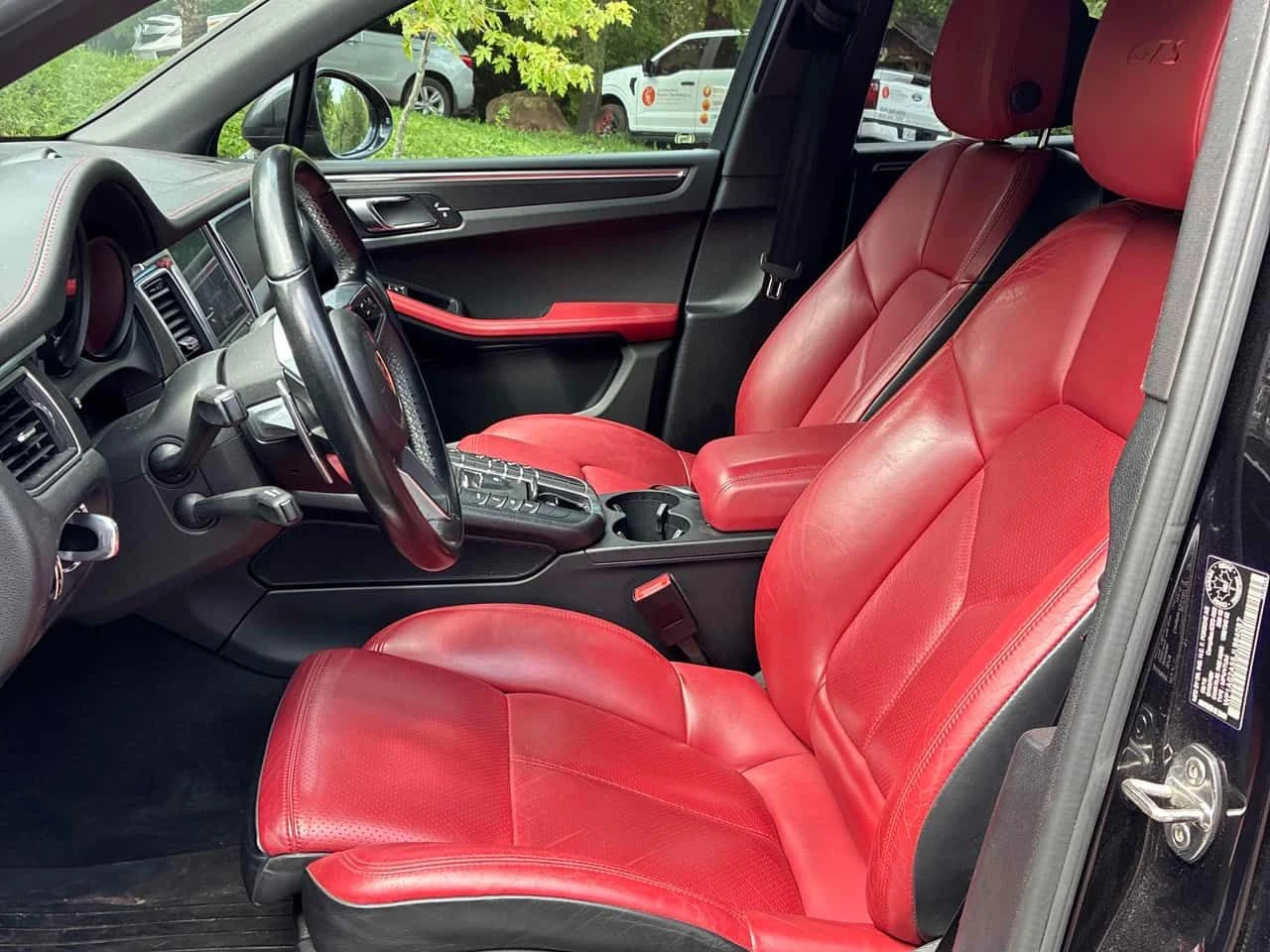 Porsche Macan * GTS * ШУМ В МОТОРА* КЛИП НА МОТОРА* , снимка 10 - Автомобили и джипове - 55555965