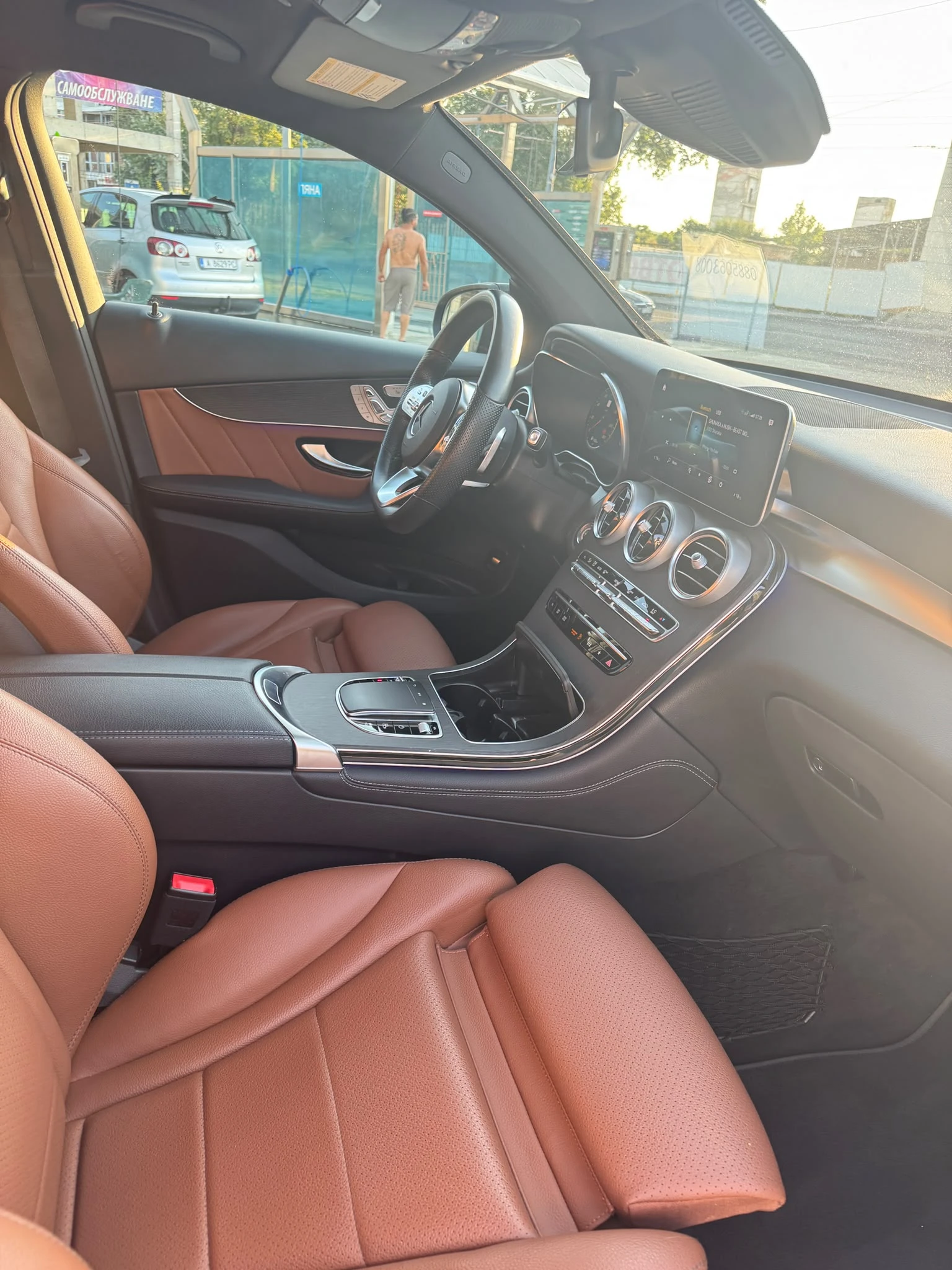 Mercedes-Benz GLC 300, снимка 12 - Автомобили и джипове - 55595087