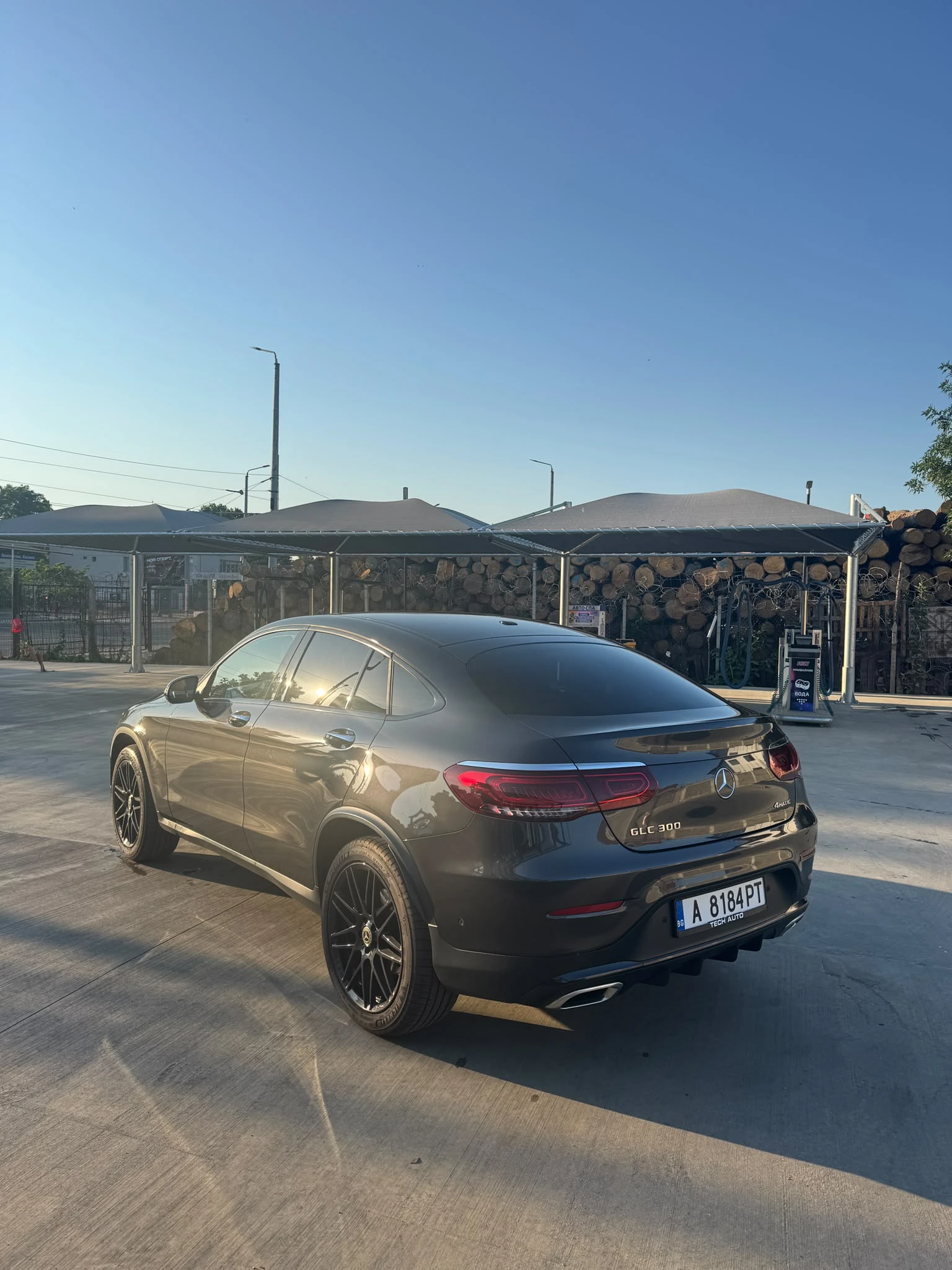 Mercedes-Benz GLC 300, снимка 3 - Автомобили и джипове - 55595087