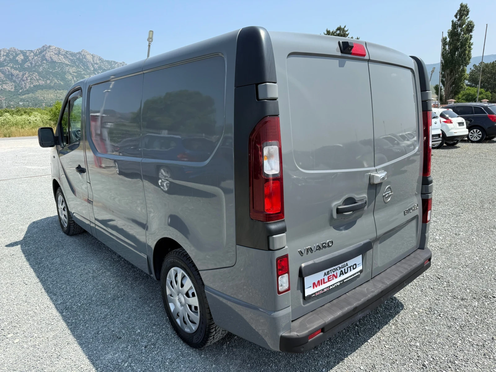 Opel Vivaro (KATO НОВА) - изображение 8