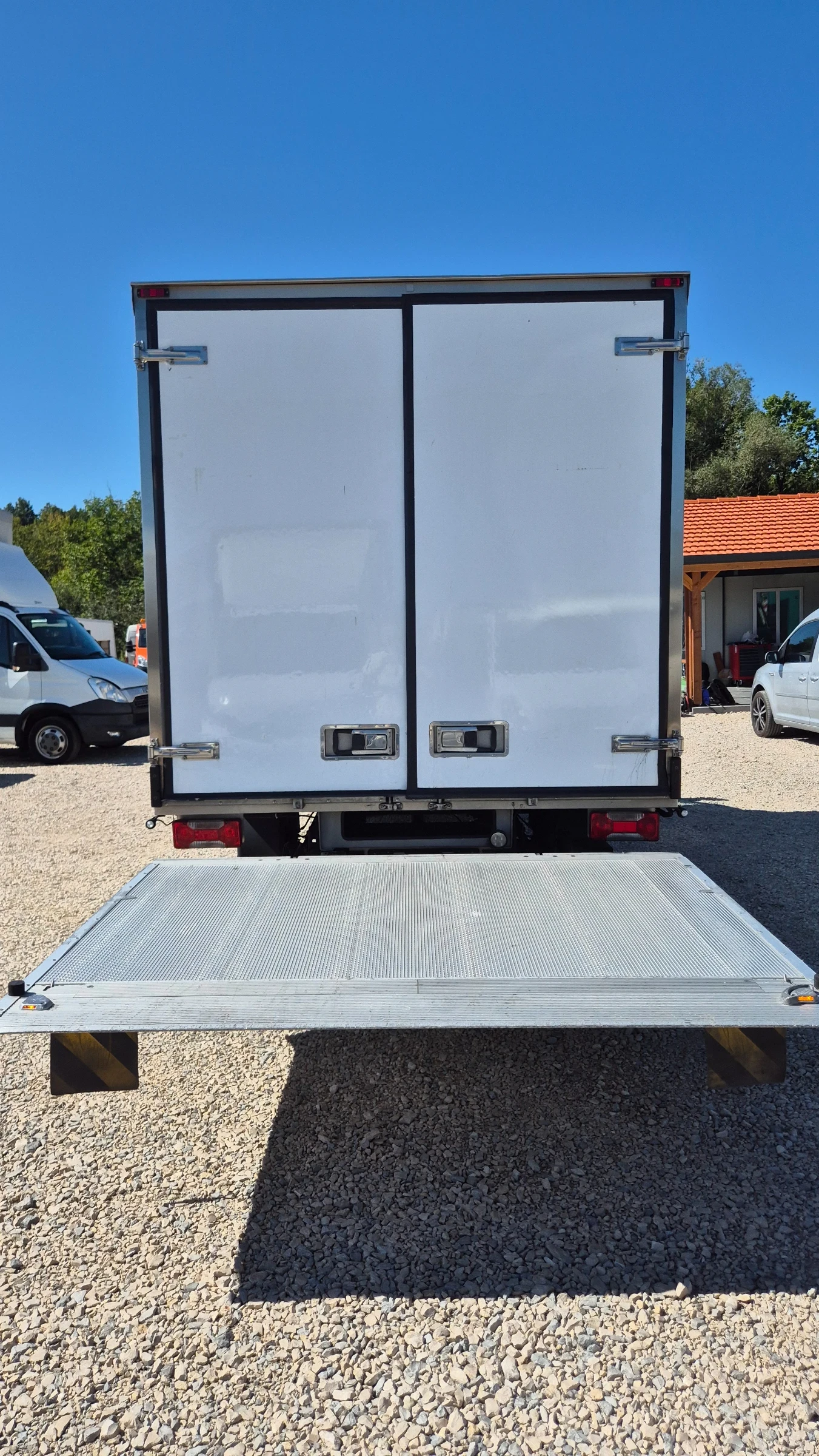 Iveco Daily 35s16* ХЛАДИЛЕН* AC* ВРАТИ* БОРД* ШВЕЙЦАРИЯ*  - изображение 9