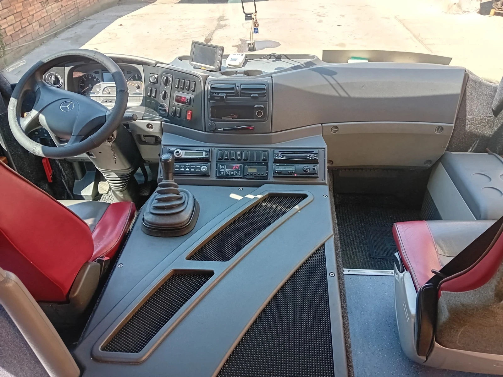 Mercedes-Benz 814 Atego2 - изображение 9