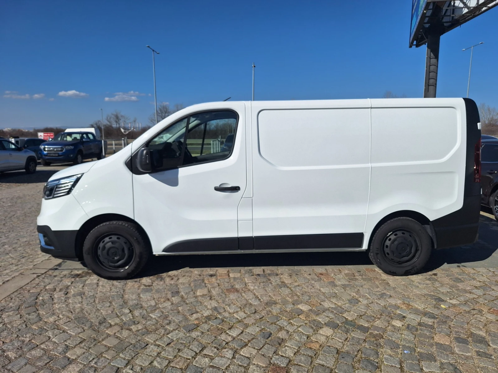 Renault Trafic TRAFIC L1H1 КАПАРИРАН, снимка 7 - Бусове и автобуси - 53878050
