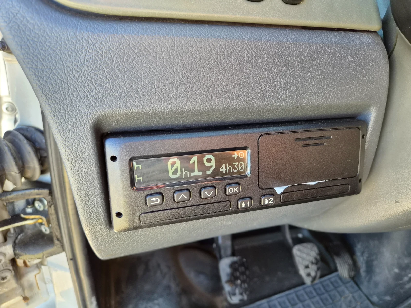 Mercedes-Benz Sprinter 313 Специален Климатик Смарт 2 3.5Теглич, снимка 12 - Бусове и автобуси - 54580141