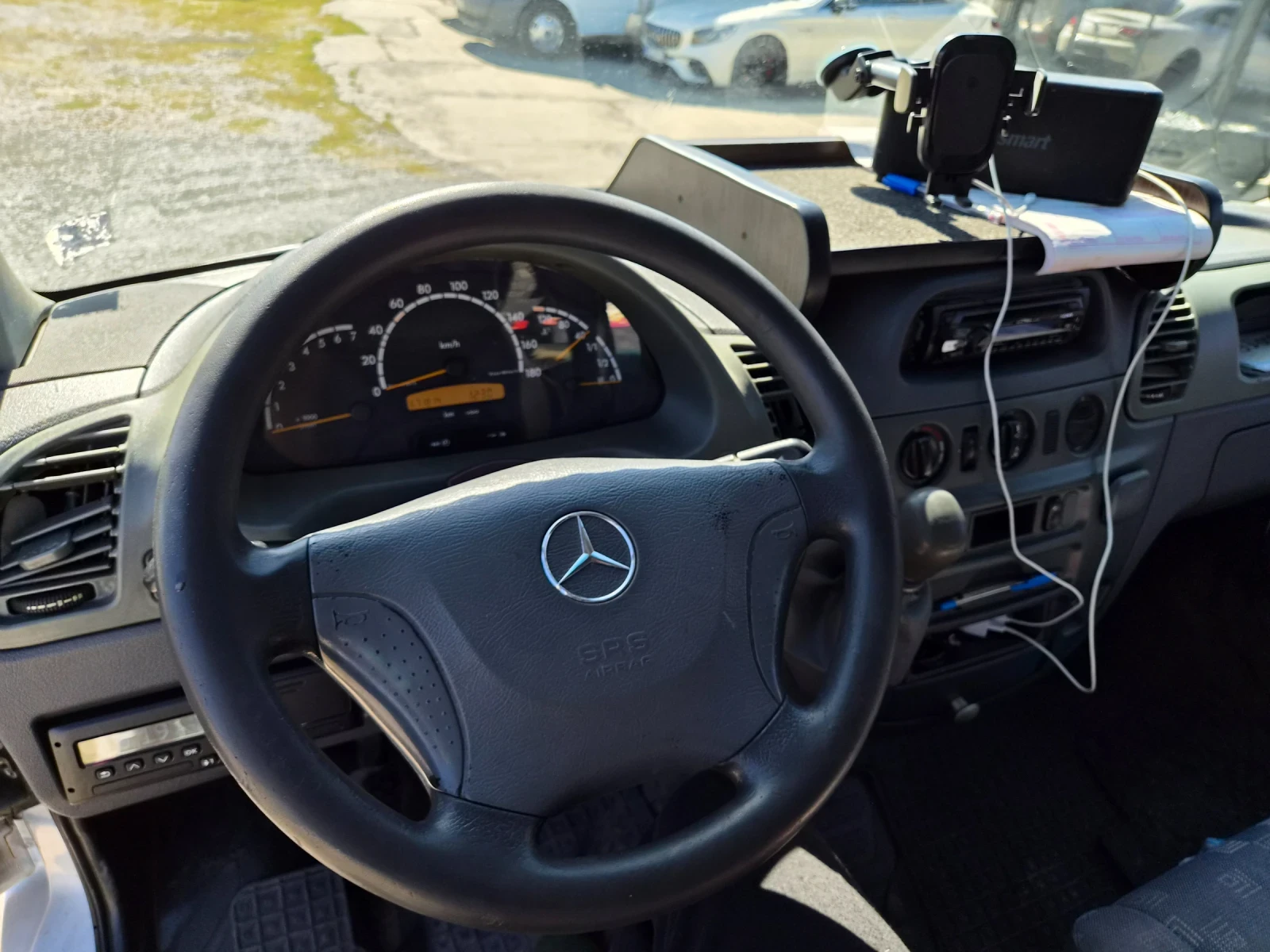 Mercedes-Benz Sprinter 313 Специален Климатик Смарт 2 3.5Теглич, снимка 11 - Бусове и автобуси - 54580141