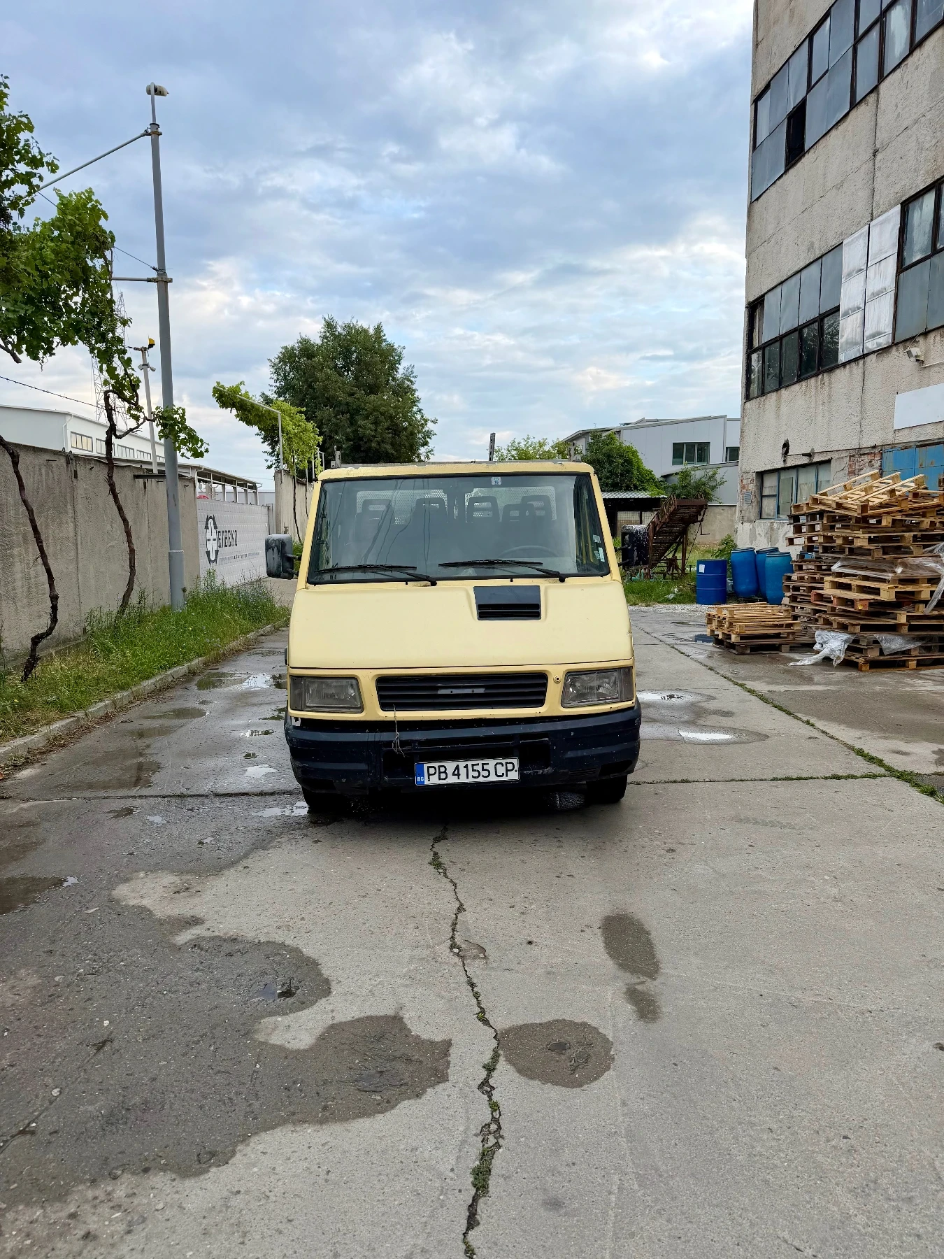 Iveco Daily 6+ 1 Самосвал, снимка 2 - Бусове и автобуси - 55222583