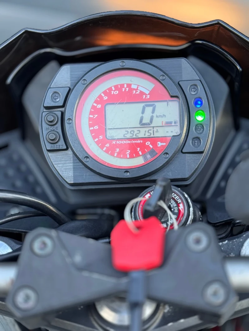 Kawasaki Z, снимка 10 - Мотоциклети и мототехника - 51189662