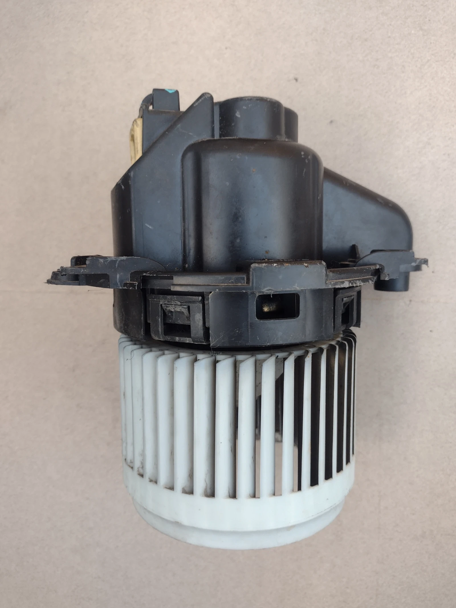 5P3730100     Dacia Lodgy, Dokker  5P3730100 Denso | Mobile.bg   1