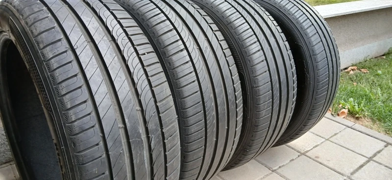 Гуми Летни 235/45R18, снимка 4 - Гуми и джанти - 52068201