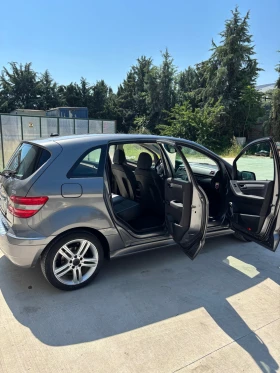 Mercedes-Benz B 200, снимка 15