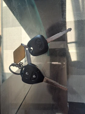 Toyota Auris 1.4VVTi 97k.c., снимка 14