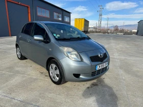 Toyota Yaris vvt- НАПЪЛНО ОБСЛУЖЕН, снимка 2