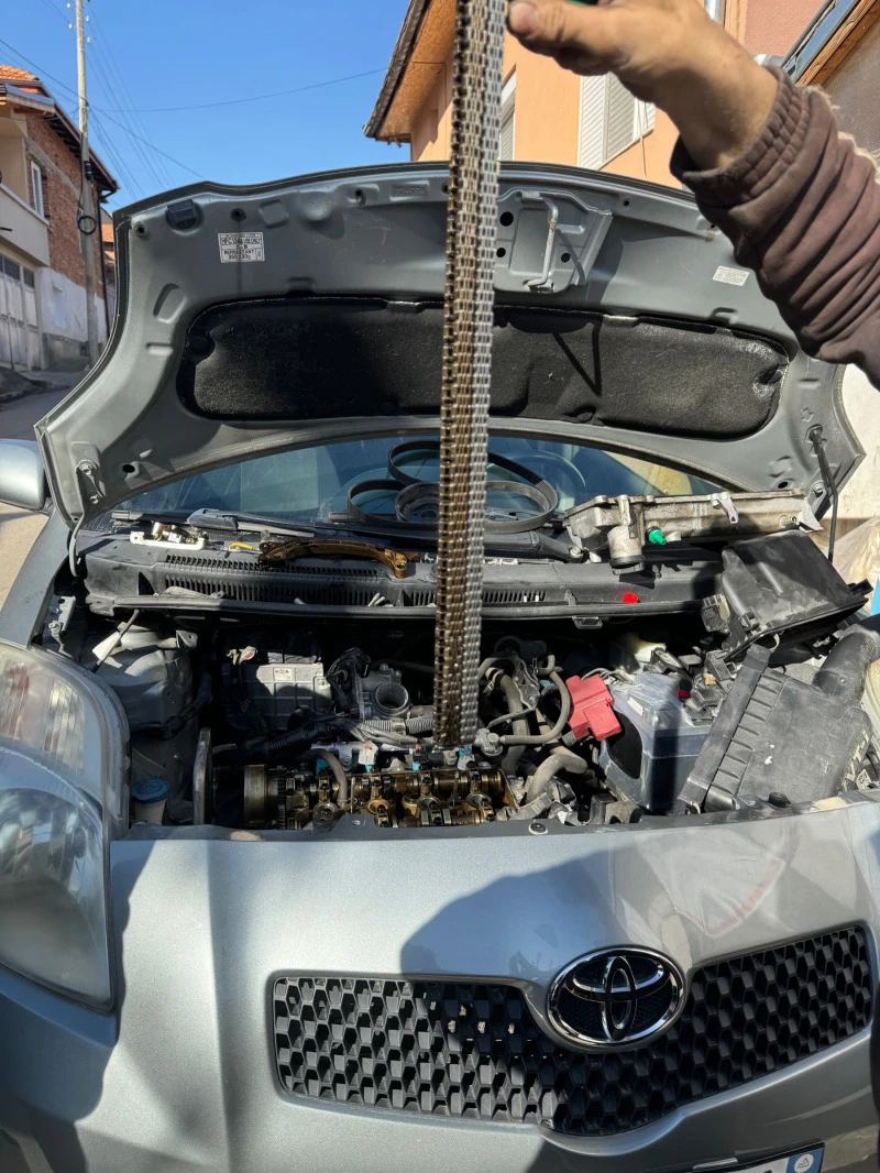 Toyota Yaris vvt- НАПЪЛНО ОБСЛУЖЕН, снимка 13 - Автомобили и джипове - 46691601