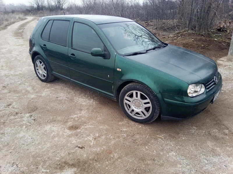 VW Golf, снимка 1 - Автомобили и джипове - 48586502