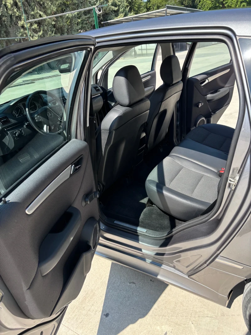 Mercedes-Benz B 200, снимка 11 - Автомобили и джипове - 52511985