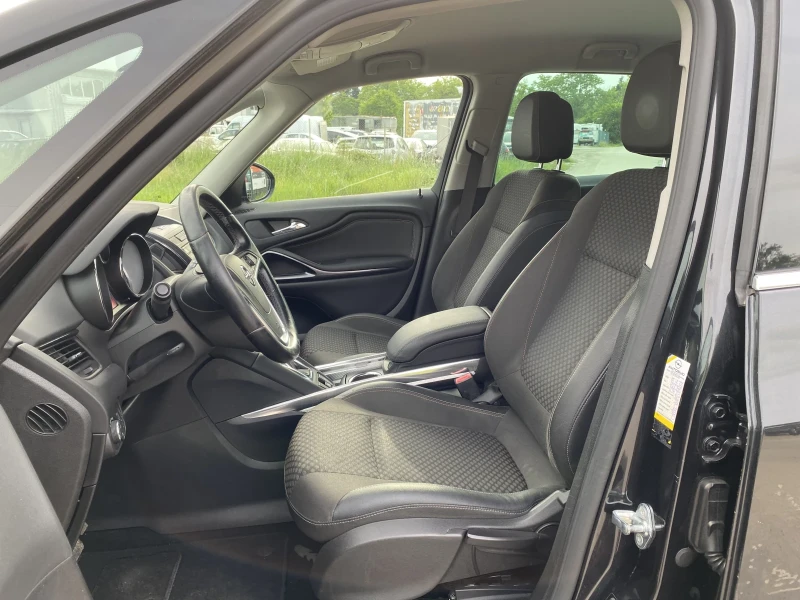 Opel Zafira 2.0CDTI, снимка 10 - Автомобили и джипове - 51366395