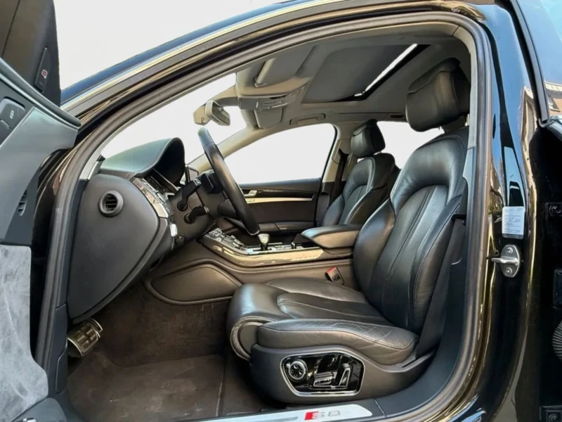 Audi S8 Очакван Внос  Audi S8 CERAMIC* CARBON, снимка 8 - Автомобили и джипове - 51936830