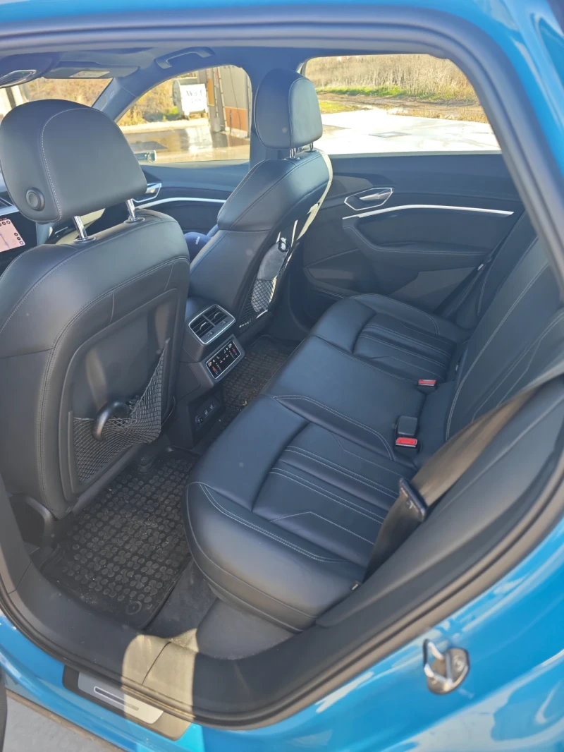 Audi E-Tron, снимка 7 - Автомобили и джипове - 52413702