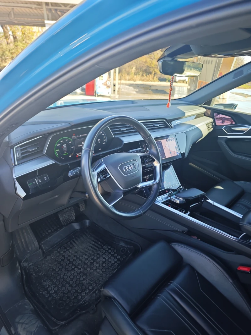Audi E-Tron, снимка 6 - Автомобили и джипове - 52413702