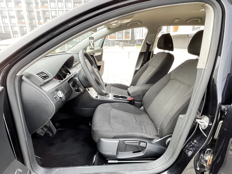 VW Passat 2.0TDI/COMMON/RAIL, снимка 12 - Автомобили и джипове - 52914581