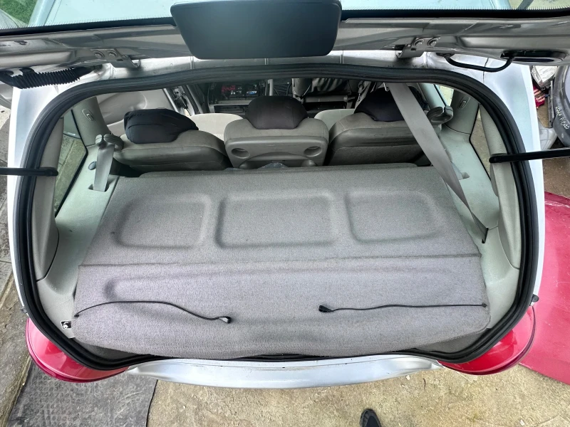 Citroen Xsara picasso 2.0hdi 90k, снимка 10 - Автомобили и джипове - 52921163