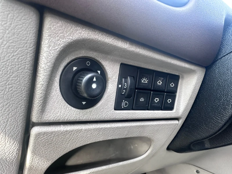 Citroen Xsara picasso 2.0hdi 90k, снимка 7 - Автомобили и джипове - 52921163