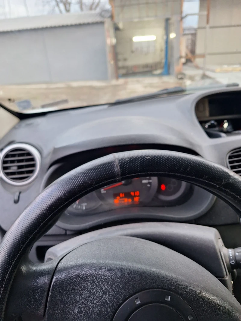 Renault Kangoo 1.5mpi, снимка 6 - Автомобили и джипове - 52997628