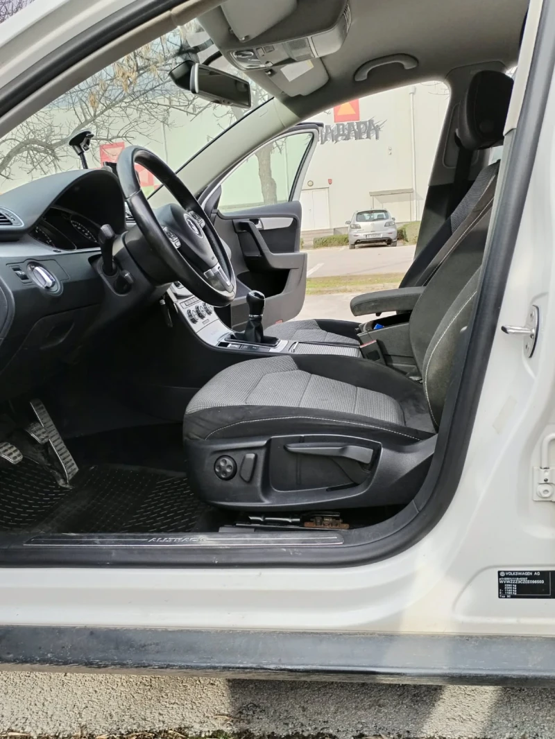 VW Alltrack 2.0 TDI, снимка 10 - Автомобили и джипове - 53024120