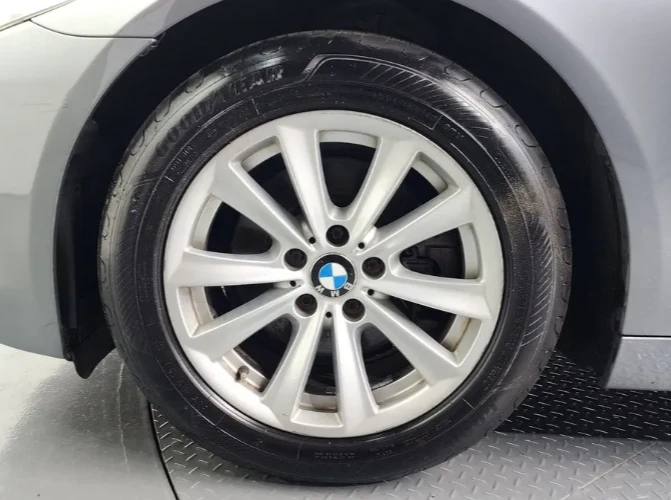 BMW 520  - изображение 5