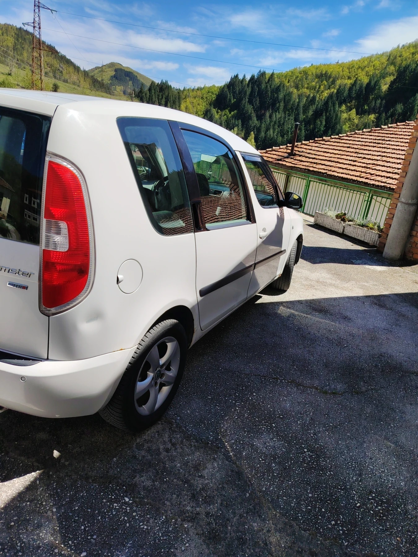 Skoda Roomster 1. 4 - изображение 2