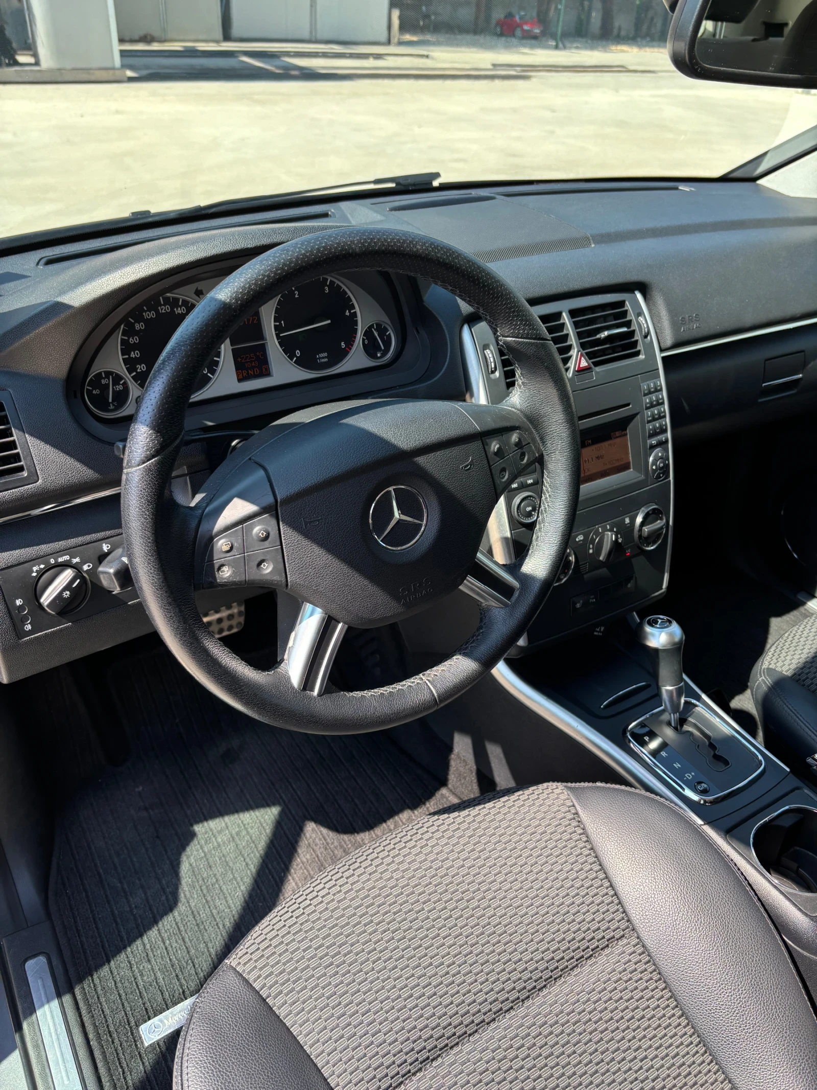 Mercedes-Benz B 200  - изображение 8