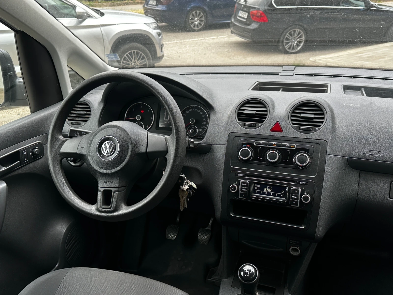 VW Caddy 1.6TDI КЛИМА - изображение 7