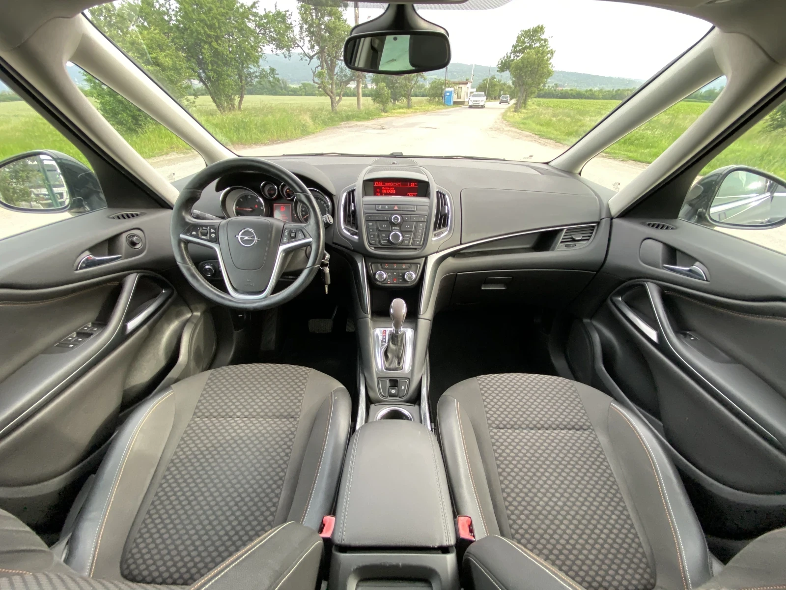Opel Zafira 2.0CDTI - изображение 7