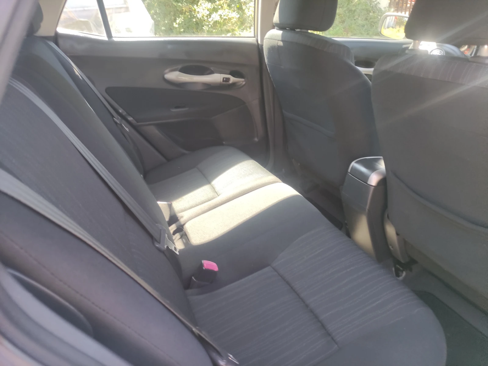 Toyota Auris 1.4d4d   170000 | Mobile.bg   11