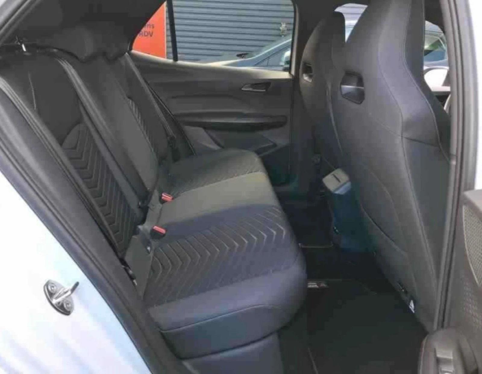 Cupra Born Electric 150 KW.62 Kwh.Kamera.Led.Navi - изображение 8