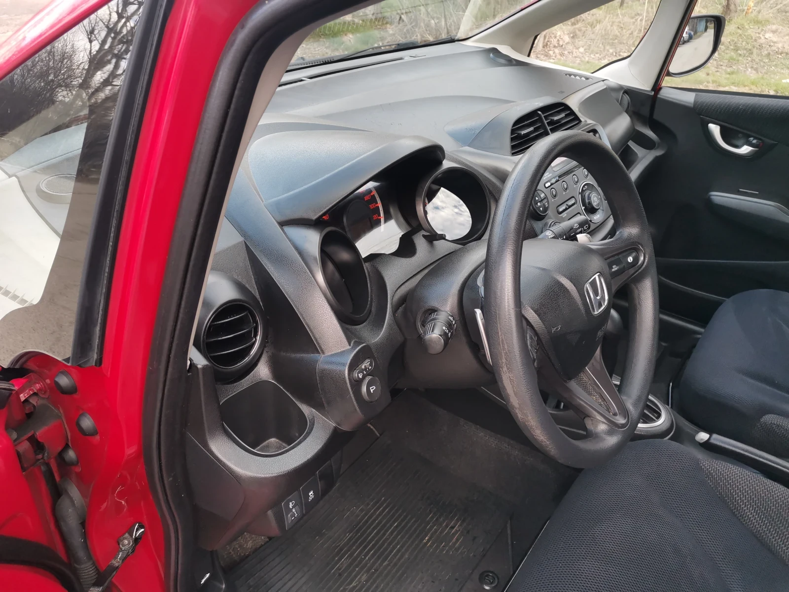 Honda Jazz 1.4i-VTEC, снимка 10 - Автомобили и джипове - 53631881