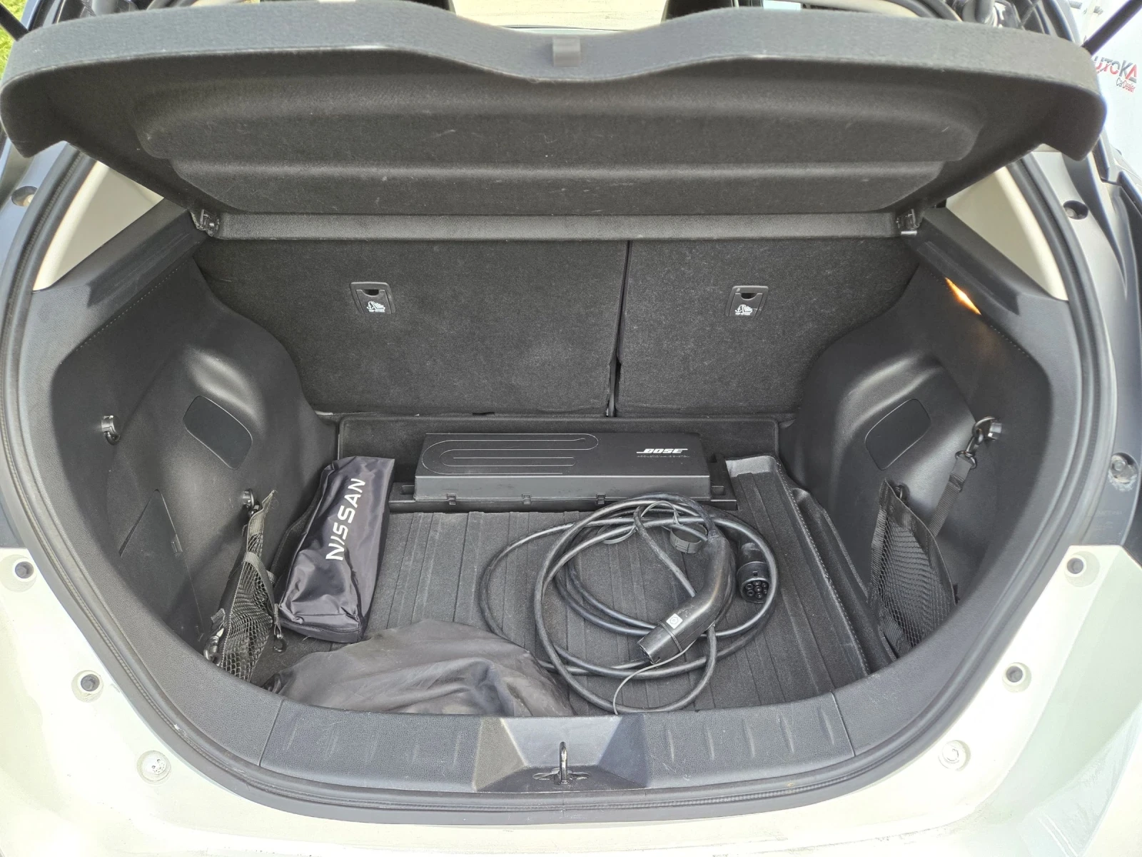 Nissan Leaf  62KW= 66.000KM= TEKNA= DISTRONIC= 360= ПОДГРЕВ, снимка 10 - Автомобили и джипове - 53804305