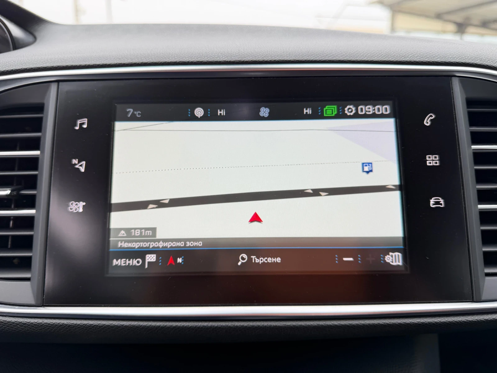 Peugeot 308 1.6hdi, key less, distronic, car play, navi, снимка 14 - Автомобили и джипове - 53828651