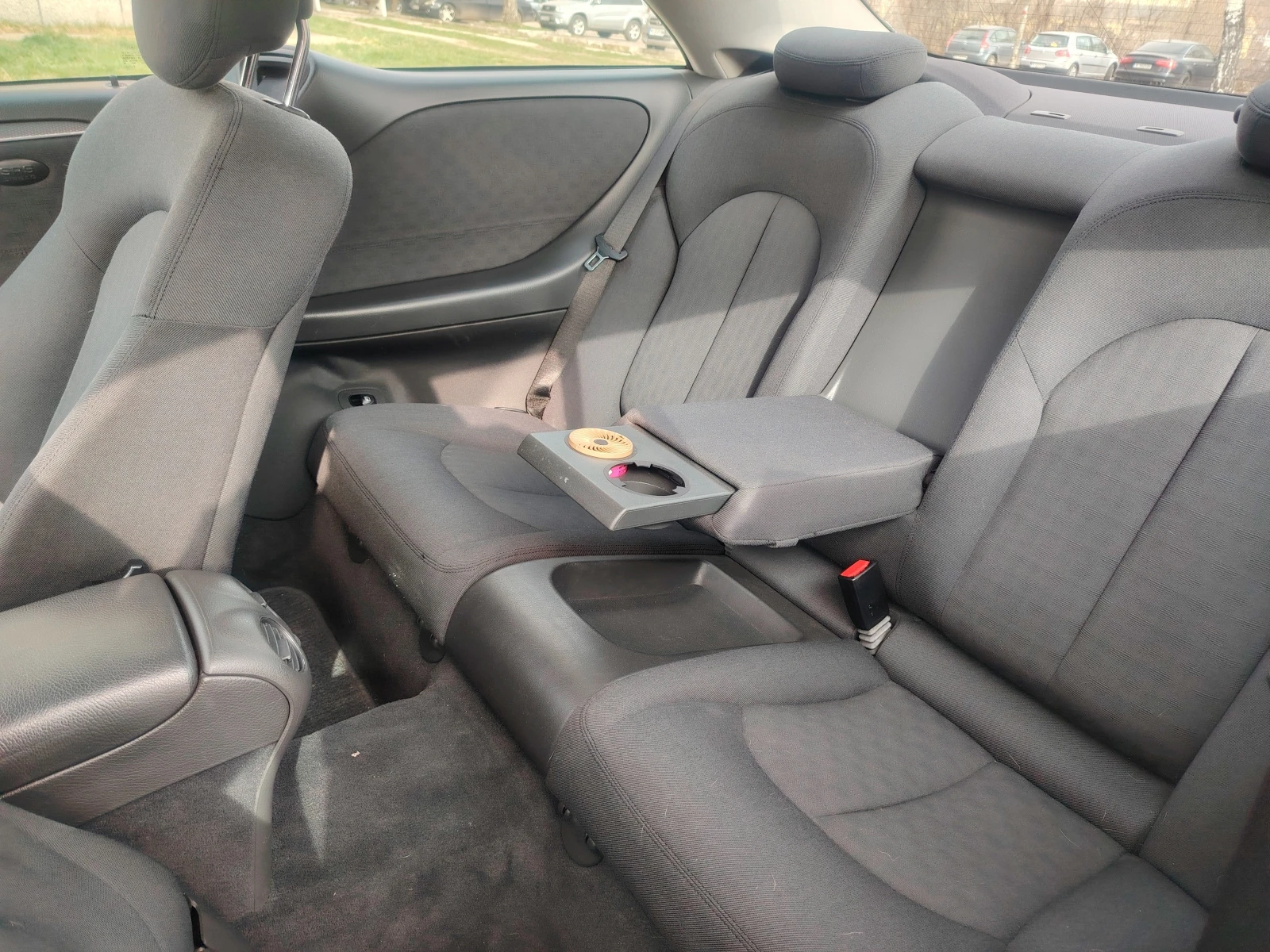 Mercedes-Benz CLK 200 kompressor За ценители/Реални километри, снимка 16 - Автомобили и джипове - 53856642