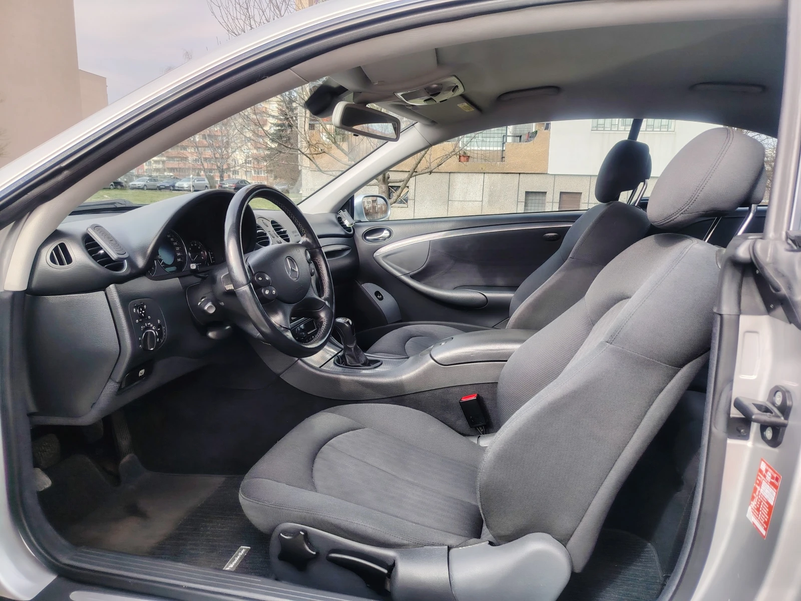 Mercedes-Benz CLK 200 kompressor За ценители/Реални километри, снимка 12 - Автомобили и джипове - 53856642