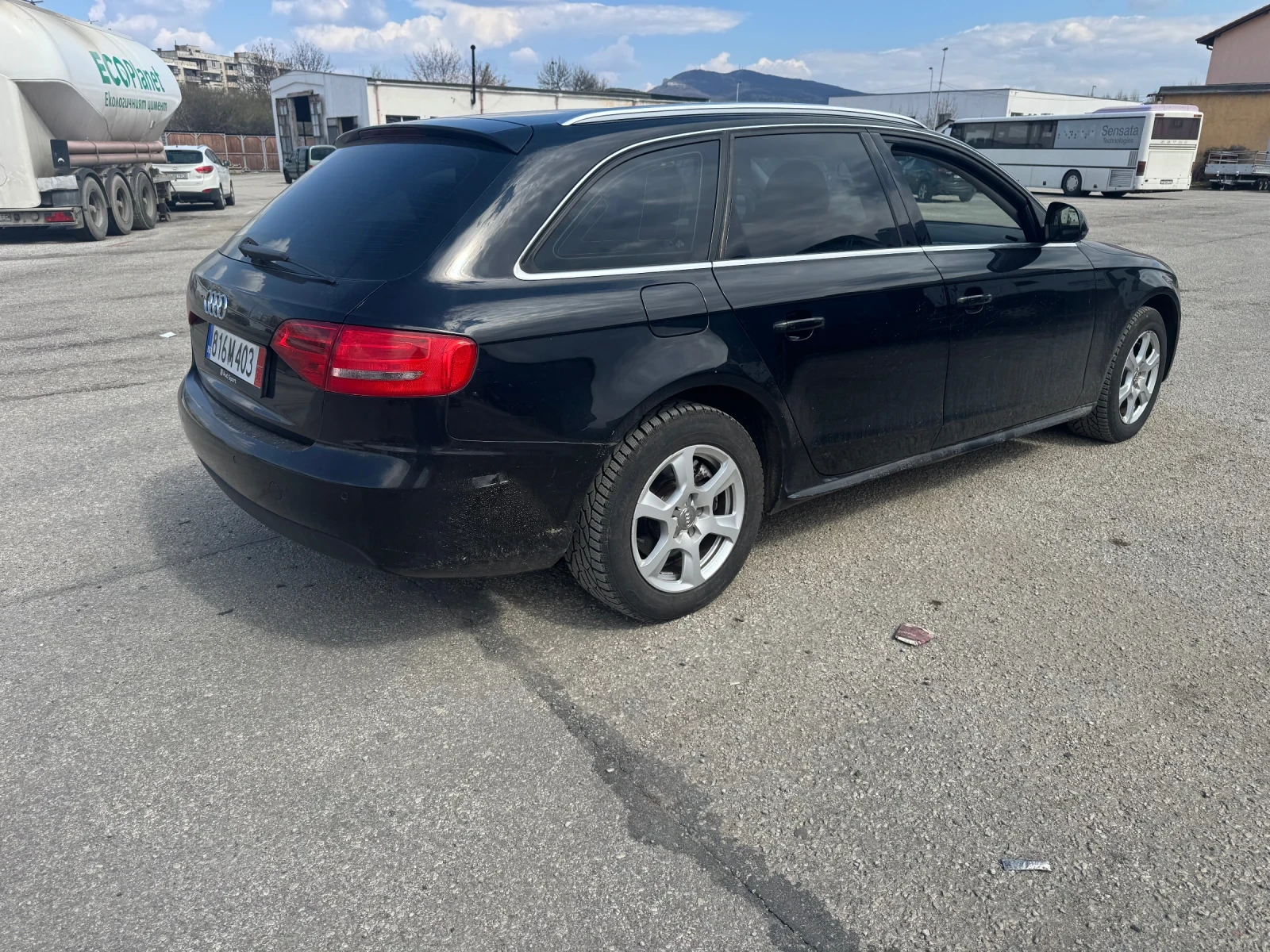 Audi A4 2.0 143ps, снимка 4 - Автомобили и джипове - 53974733
