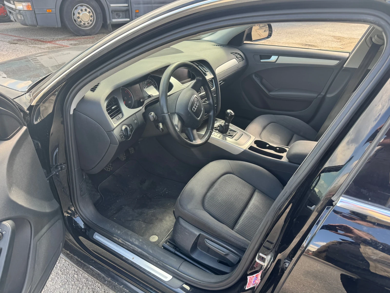 Audi A4 2.0 143ps, снимка 8 - Автомобили и джипове - 53974733