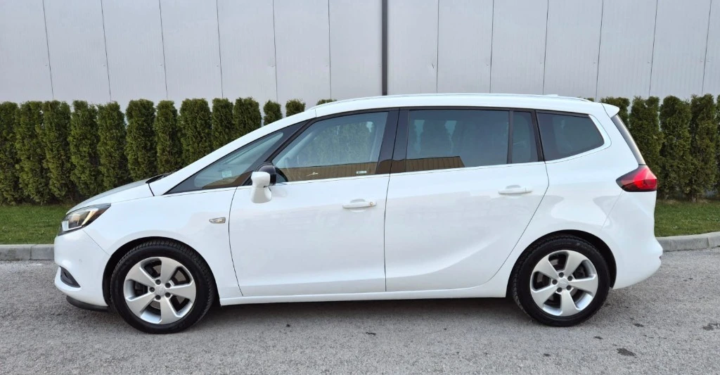 Opel Zafira 2.0d, снимка 2 - Автомобили и джипове - 53979947